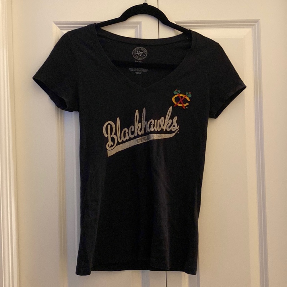 Chicago Blackhawks Women Size small T shirt